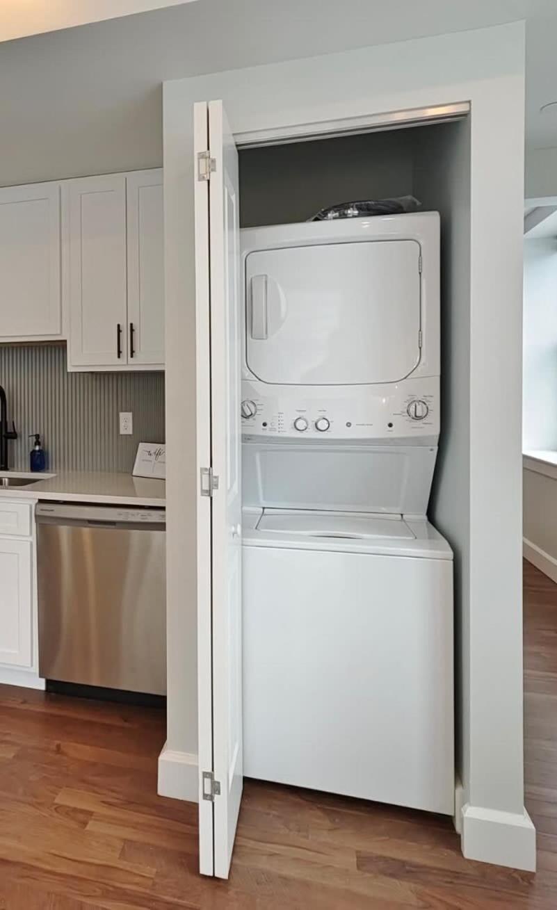 Fun Cozy Apts - 1 25 Mile Walk To Tiaa Bnk Fld Jacksonville Buitenkant foto